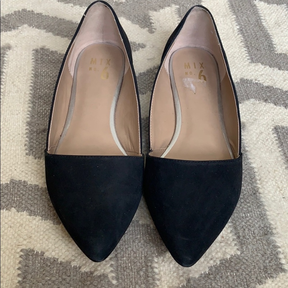 Black pointy flats